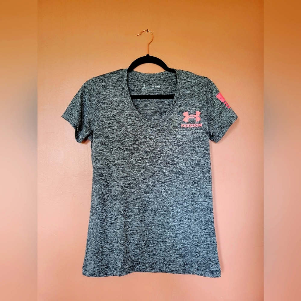 Under Armous athletic tee, size XS